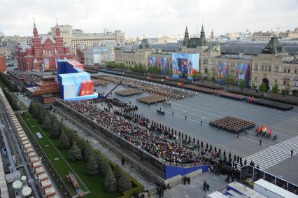 Москва. Генеральная репетиция Парада Победы на Красной площади.