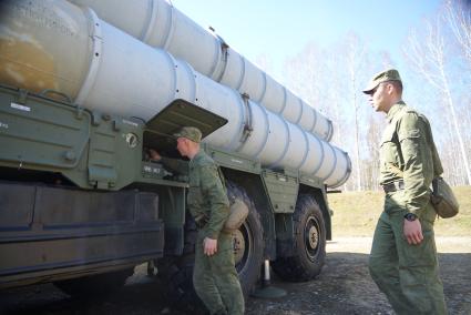 Приведение в боевую готовность ракетного комплекса С-300, во время несения дежурства в воинской части ПВО ВВС России г.Березовский