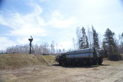 Ракетный комплекс С-300 на дежурстве в воинской части ПВО ВВС России г.Березовский