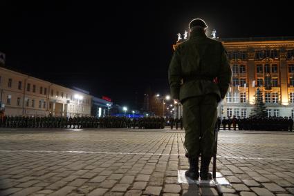 Екатеринбург. Первая ночная репетиция Парада Победы.