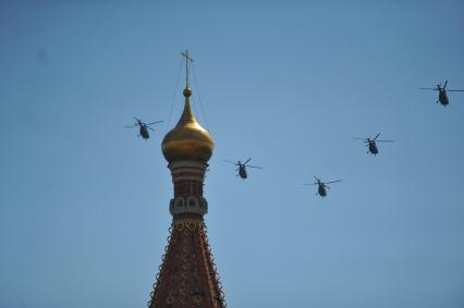 Москва. Военный парад на Красной площади, в честь 70-летия Победы в Великой Отечественной войне.