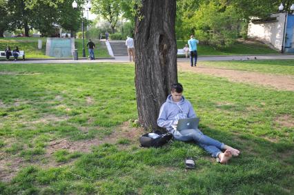 Москва. Центральный парк Культуры и Отыха им. Горького  открыл летний сезон.