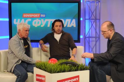 20.04.2015 . Москва. Редакция газеты Советский Спорт. Час футбола с Евгением Ловчевым. В гостях футболист Александр Мостовой. На снимке Мостовой