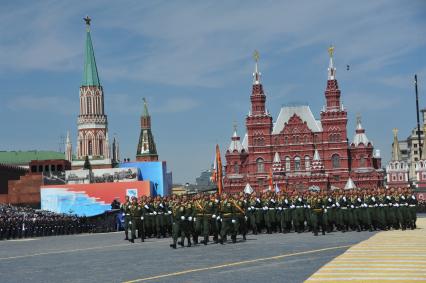 Москва. Военнослужащие парадных расчетов во время военного парада на Красной площади, в честь 70-летия Победы в Великой Отечественной войне.