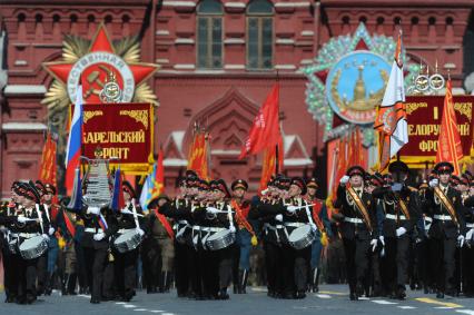 Москва. Военнослужащие во время военного парада на Красной площади, в честь 70-летия Победы в Великой Отечественной войне.