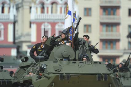 Москва. Бронетранспортер БТР-82А во время военного парада на Красной площади, в честь 70-летия Победы в Великой Отечественной войне.