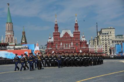 Москва. Военнослужащие парадных расчетов во время военного парада на Красной площади, в честь 70-летия Победы в Великой Отечественной войне.