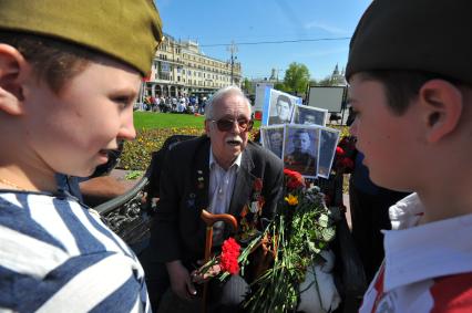 Празднование 70-летия Победы в Великой Отечественной войне 1941-1945 годов на Театральной площади у Большого театра в Москве.