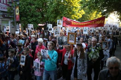 Саратов. Акция `Бессмертный полк`, посвященная 70-летию Победы в Великой Отечественной войне.