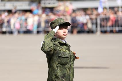 Саратов. Парад Победы, посвященный 70-летию Победы в Великой Отечественной войне.