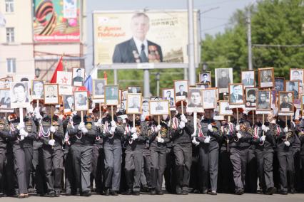 Барнаул. Акция `Бессмертный полк`, посвященная 70-летию Победы в Великой Отечественной войне.