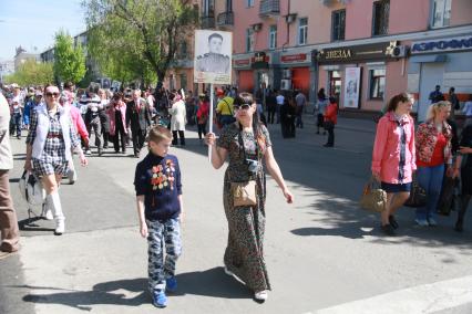 Барнаул. Акция `Бессмертный полк`, посвященная 70-летию Победы в Великой Отечественной войне.