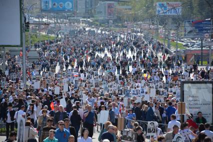 Новосибирск. Акция `Бессмертный полк`, посвященная 70-летию Победы в Великой Отечественной войне.