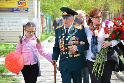 Новосибирск. Акция `Бессмертный полк`, посвященная 70-летию Победы в Великой Отечественной войне.