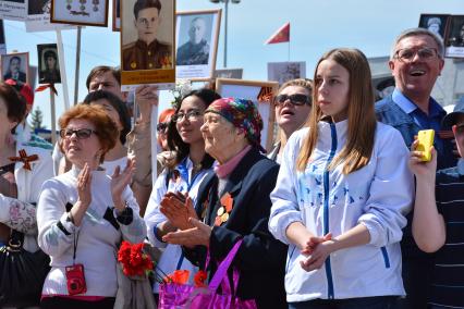 Новосибирск. Акция `Бессмертный полк`, посвященная 70-летию Победы в Великой Отечественной войне.