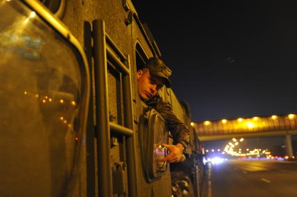 Москва. Ракетные комплексы `Ярсы` проехали по МКАД от полигона Алабино к месту постоянной дислокации в Ивановской области.