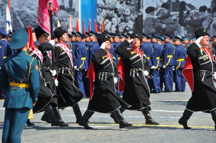 Москва. Сводная рота Кубанского казачьего войска во время Парада на Красной площади, в честь 70-летия Победы в Великой Отечественной войне.