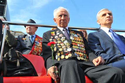 Москва. Гости перед началом Парада на Красной площади, в честь 70-летия Победы в Великой Отечественной войне.