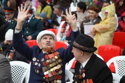 Ставрополь. Ветераны на Параде Победы в честь 70-летия Победы в Великой Отечественной войне.