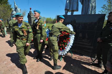 Московская обл., Наро-Фоминский район, д.Смолино. Открытие мемориала  воинам, павшим в годы Великой Отечественной войны.