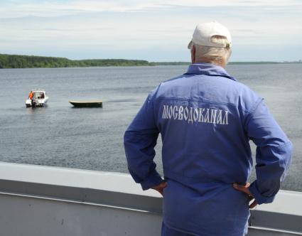 Московская область. Сотрудники полиции отрабатывают задержание преступников на Учинском (Акуловском) водохранилище.