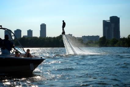 Москва. Отдых в Строгинской пойме.