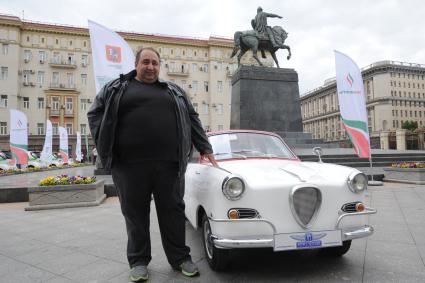 Goggomobil TS250 Coupe 1965г. во время автопробега ретро-машин на Тверской площади в Москве.