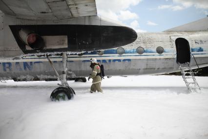 Ставрополь. В ставропольском аэропорту прошли учения МЧС по тушению пассажирских самолетов.