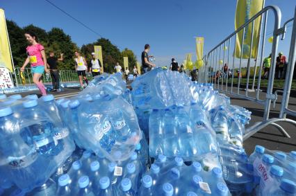 Москва. Забег `Grom10k`, проводимый при поддержке Центра физкультуры и спорта г. Москвы в Крылатском.