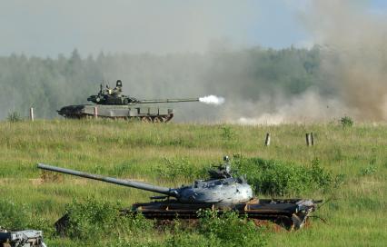 Московская область. п.Кубинка. Военная техника во время демонстрационной программы Международного военно-технического форума `Армия-2015`.