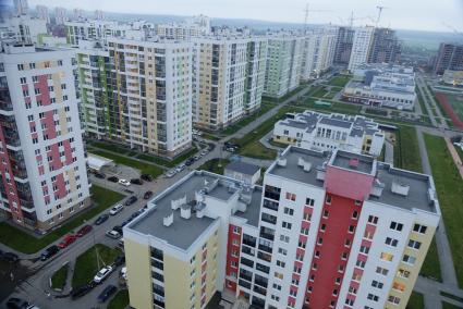 Спальный район \"Академический\". Фотографы-блогеры снимали городские виды с крыш и верхних этажей новостроек, в рамках проекта Комсомольской правды \"Екатеринбург на высоте\". Екатеринбург