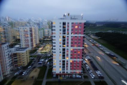 Спальный район \"Академический\". Фотографы-блогеры снимали городские виды с крыш и верхних этажей новостроек, в рамках проекта Комсомольской правды \"Екатеринбург на высоте\". Екатеринбург