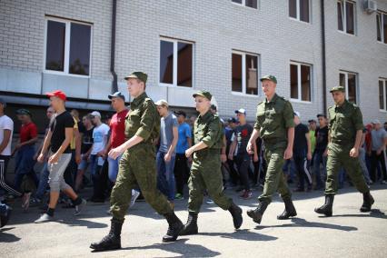 Ставрополь. Отправка призывников в научную роту.