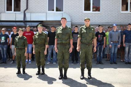 Ставрополь. Отправка призывников в научную роту.