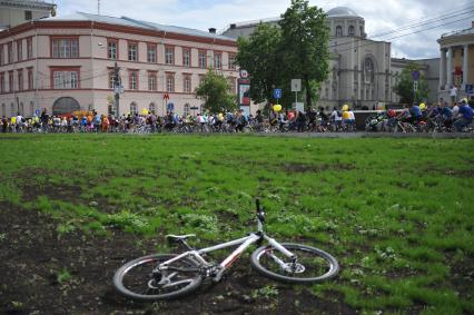 Москва.  Участники V Московского велопарада.