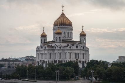 Виды Москвы.  Храм Христа Спасителя.