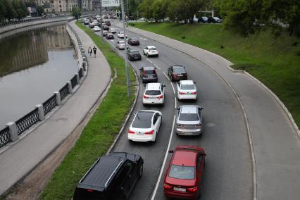 Москва. Пробка на Головинской набережной.