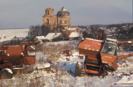 Брняская область. 1989 г. Заброшенная деревня.