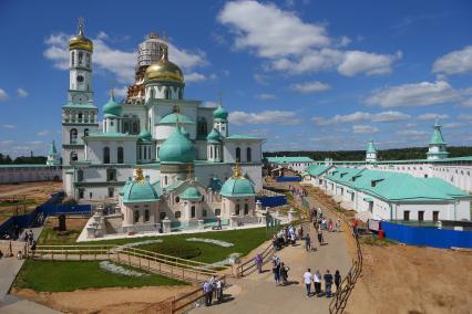 Московская область, г. Истра. Воскресенский Новоиерусалимский ставропигиальный мужской монастырь. Воскресенский собор.