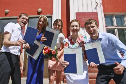 Барнаул. Выпускники Аграрного университета.