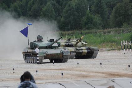 Московская область, д.Алабино. Финальные соревнования танковых экипажей `Танковый биатлон` в рамках `Армейских международных игр - 2015`.