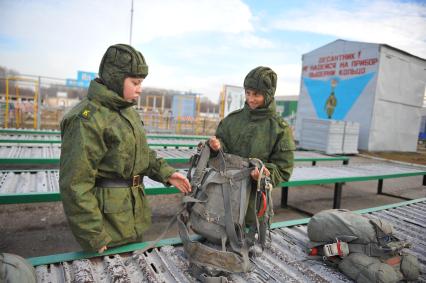 Рязанское высшее воздушно-десантное училище имени В. Ф. Маргелова (РВВДКУ). Девушки-курсанты 2 взвода во время тренировки.