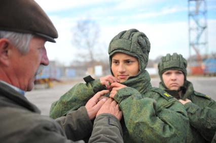 Рязанское высшее воздушно-десантное училище имени В. Ф. Маргелова (РВВДКУ). Девушки-курсанты 2 взвода во время тренировки.