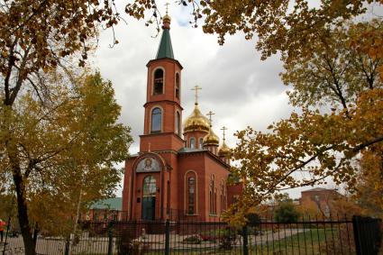 Саратовская область, Энгельс. Храм во имя пророка Божия Илии на территории авиабазы `Энгельс-1`.