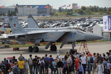 Московская область, г. Жуковский.  Истребитель перехватчик МиГ-31   на ХII Международном авиационно-космическом салоне МАКС-2015. День четвертый.