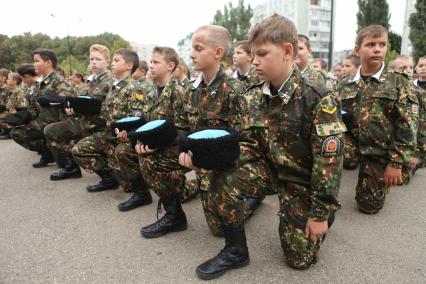 Ставрополь. Учащиеся кадетской школы имени генерала А. П. Ермолова во время принятия присяги.