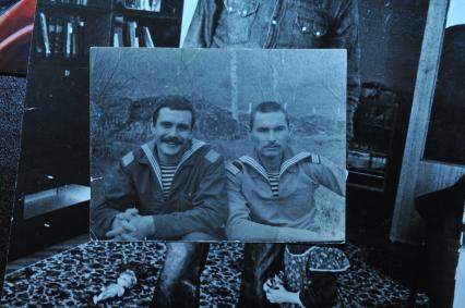 Московская область. п.Николина Гора. Фотография из личного архива семьи Михалковых. На фото: Никита Михалков (слева).