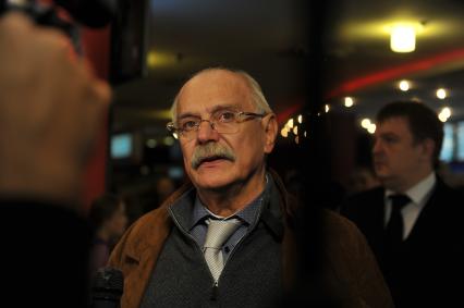 Москва.  Актер и режиссер Никита Михалков перед премьерой фильма `14+` режиссера Андрея Зайцева в кинотеатре `Октябрь`.