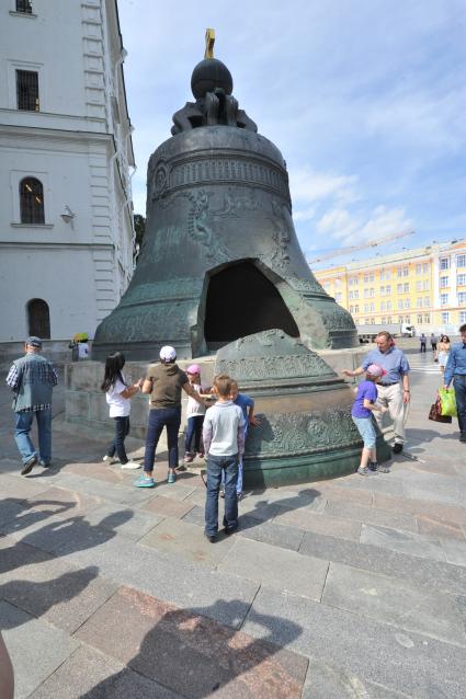 Московский Кремль. Царь-колокол.