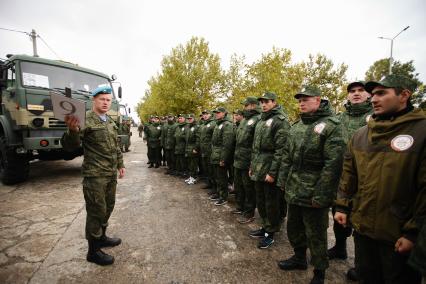 Ставрополь. День призывника в расположении 247-го десантно-штурмового Кавказского казачьего полка. Юноши, прошедшие призывную комиссию и получившие военную форму, будут проходить десантную подготовку на базе ДОСААФ.